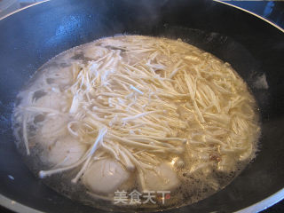 Delicious Scallop Enoki Mushroom Soup recipe