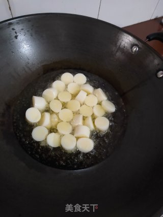 Enoki Mushroom and Japanese Tofu in Claypot recipe