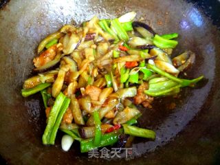 Stir-fried Pork with Eggplant and Pepper recipe