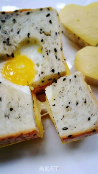 Breakfast of Love-heart-to-heart Toast recipe