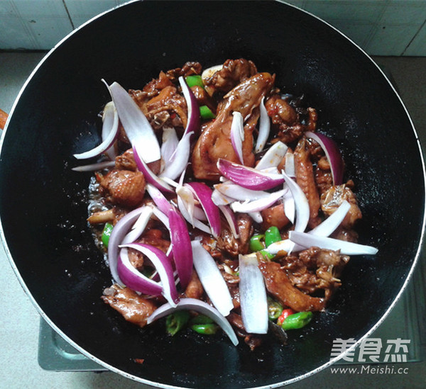 Basil Duck Casserole in Claypot recipe