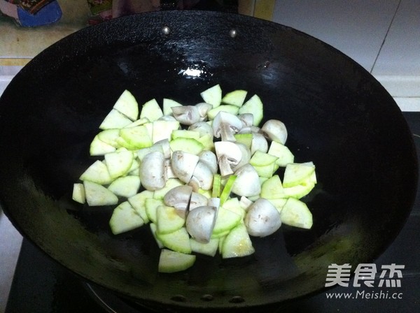 Mushroom and Egg Soup recipe