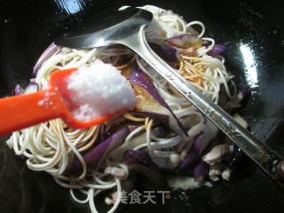 Fried Noodles with Shredded Pork and Eggplant recipe