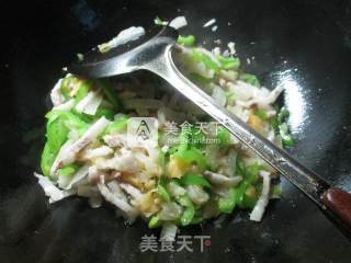 Stir-fried Pickled Cabbage with Pork in Hot Pepper recipe