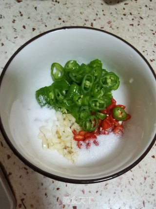 Hot and Sour Lotus Root Slices recipe