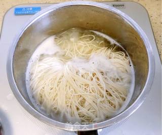 Oatmeal Noodles with Crispy Bamboo Shoots and Minced Pork recipe