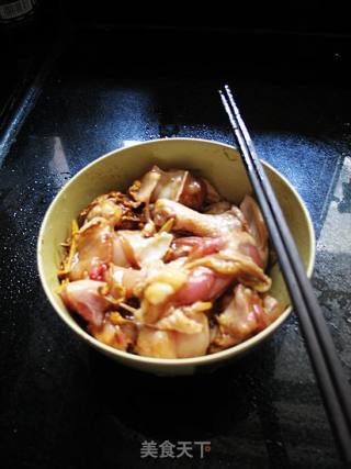 Not Cold But Not Dry, A Good Choice for Tonic in Winter --- Steamed Chicken with Cordyceps recipe