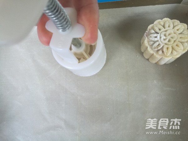 Mooncakes with Red Bean Paste recipe