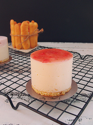 Strawberry Cheese Mousse Cake recipe