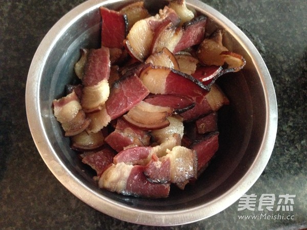 Stir-fried Bacon with Lettuce recipe