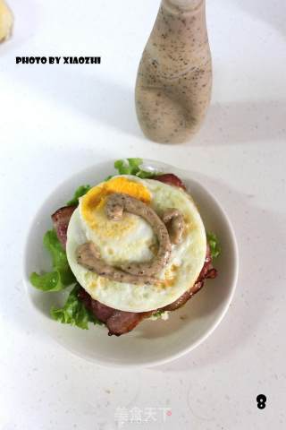 Hormel Bacon, Deliciously Different-bacon Egg Burger recipe