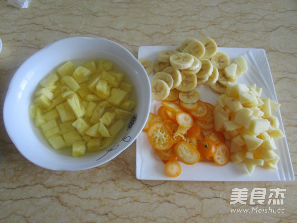 Fruit Mini Pizza recipe