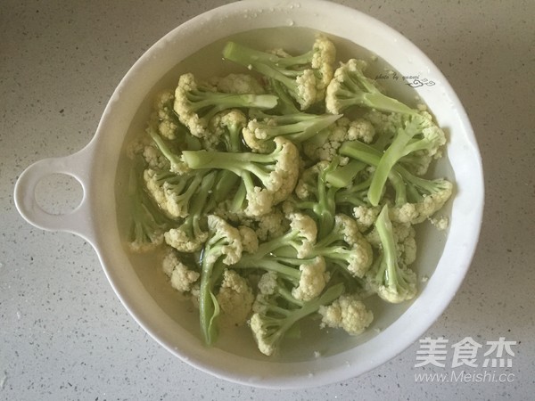 Stir-fried Cauliflower with Bacon recipe