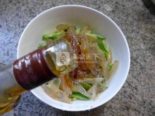 Jellyfish Mixed with Small Cucumber recipe