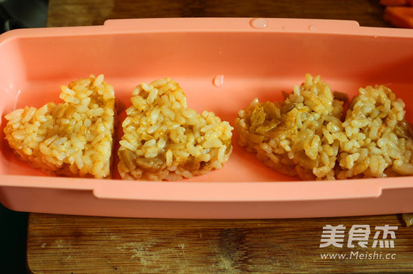 Fawn Love Rice Ball Bento recipe