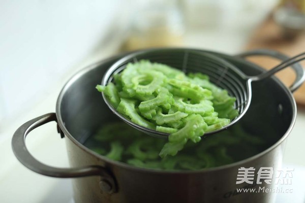 Bitter Gourd Fried Pork recipe