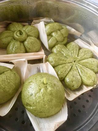 Spinach Mashed Buns recipe