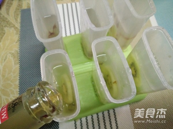 Rui Ao Cocktail Fruit Popsicle recipe