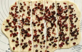 Condensed Milk, Honey Beans and Cranberry Meal Buns recipe