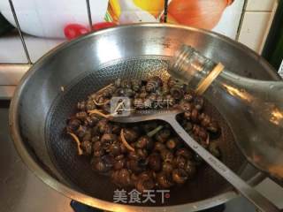 Sauce Fried Snails recipe