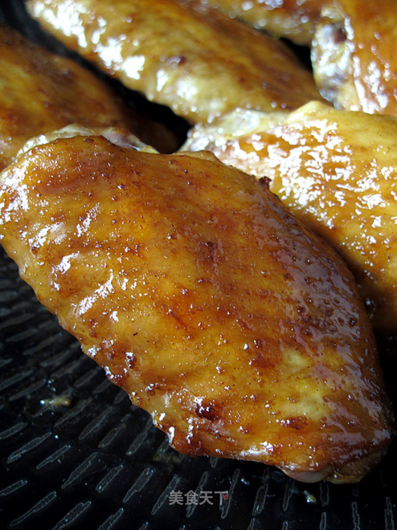 Grilled Chicken Wings with Sauce recipe