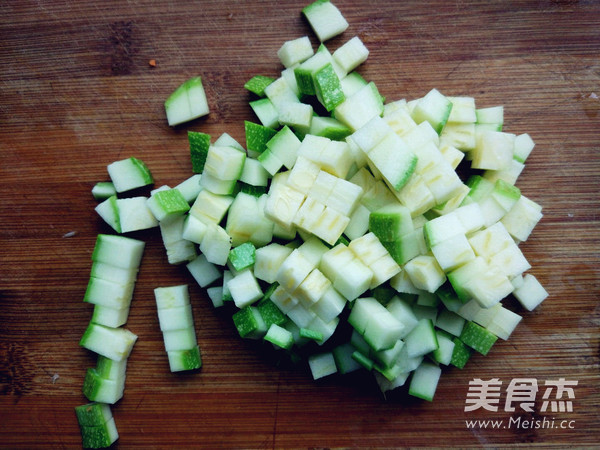 Zucchini and Egg Lump Soup recipe