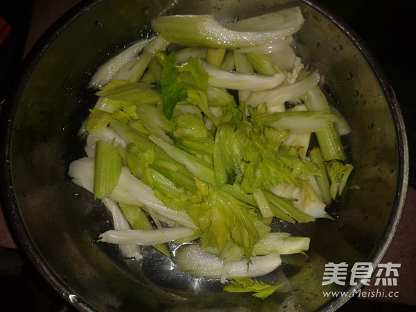 Celery Fried Beef Balls recipe