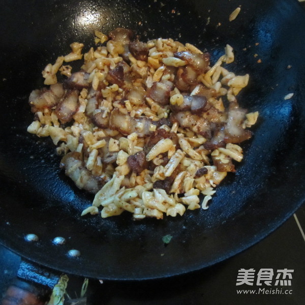 Stir-fried Bacon with Dried Radish recipe