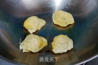 Pan Fried Sticky Bean Buns recipe