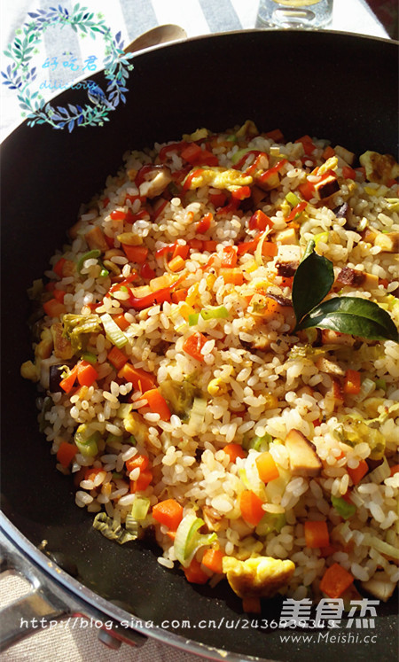 Assorted Fried Rice with Tomatoes recipe