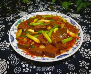 Roasted Duck Blood with Garlic Sprouts recipe