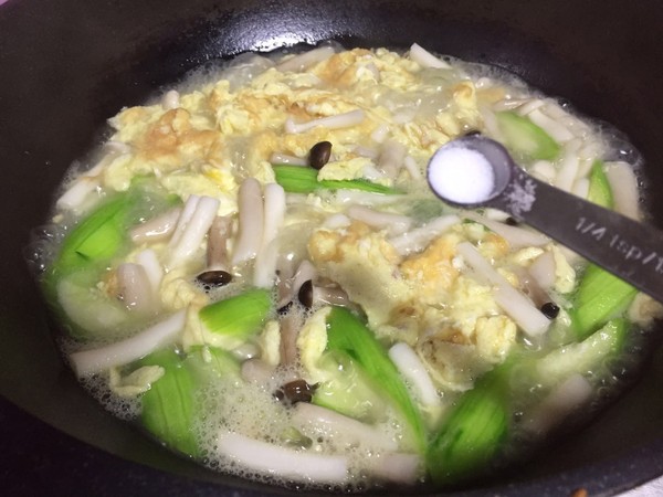 Loofah Mushroom Soup recipe