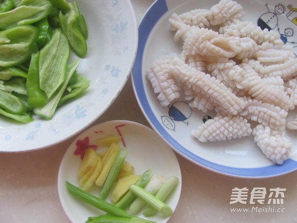 Stir Fried Squid Roll recipe