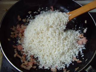 Strong Flavor of Rice Dumplings: Both Salty and Light---oat and Egg Yolk Rice Dumplings recipe