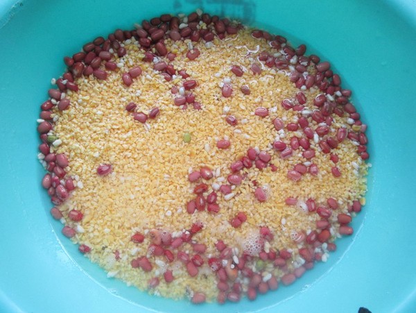 Corn and Red Bean Cake recipe