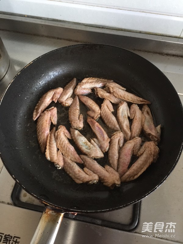 Pan-fried Chicken Wing Tips recipe