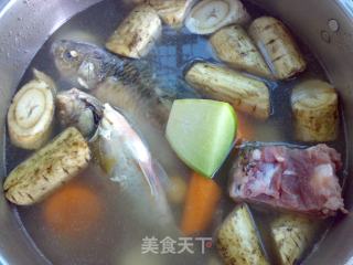 Green Carrot Burdock Soup recipe