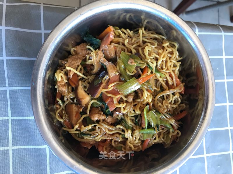 Fried Instant Noodles recipe