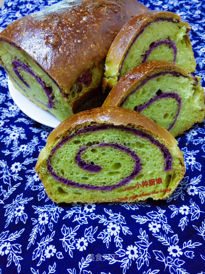 Vegetable Two-color Toast ~ Purple Sweet Potato Spinach Toast recipe