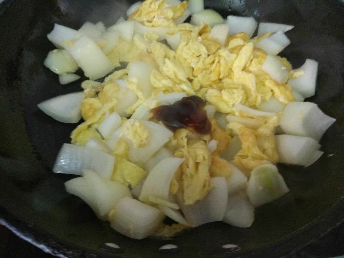Scrambled Eggs with Onions recipe