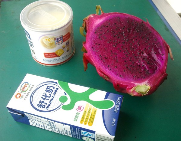 Red Pitaya Milkshake recipe