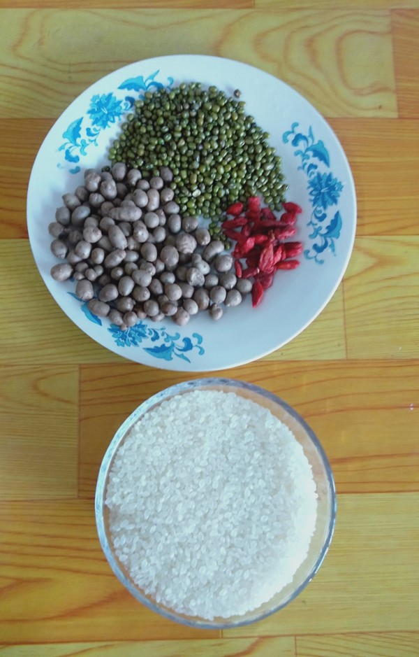 Mung Bean, Yam Bean, Rice, Wolfberry Porridge recipe