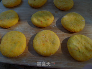 Rose Flower Persimmon Cake recipe