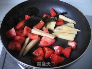 Potato Tomato Seaweed Soup recipe