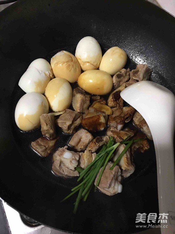 Braised Pork with Egg recipe