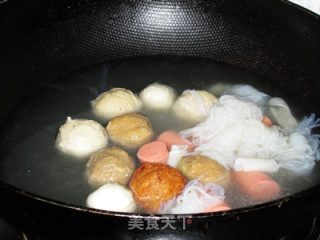 Assorted Hot Pot with Prawns in Broth recipe