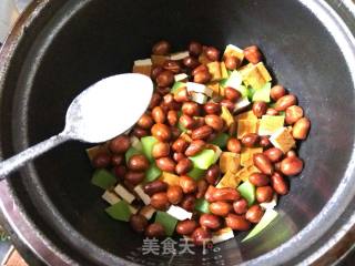 [suzhou] Peanuts Mixed with Dried Bean Curd recipe