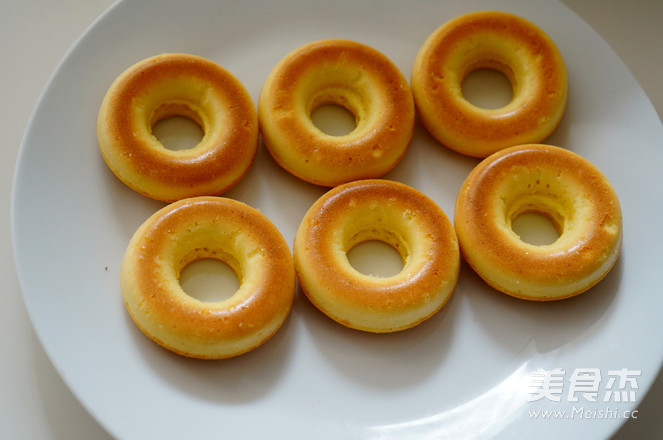 Cartoon Donut Cake recipe