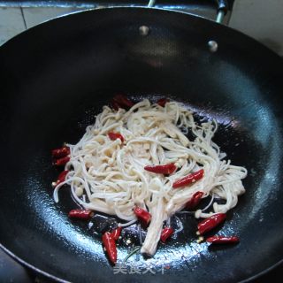 Spicy Fried Enoki Mushroom recipe