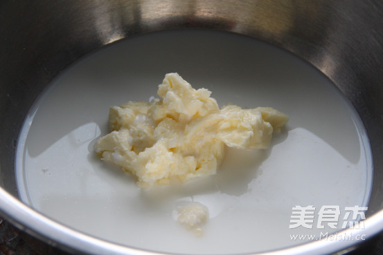 Tortoise Meringue Puffs recipe